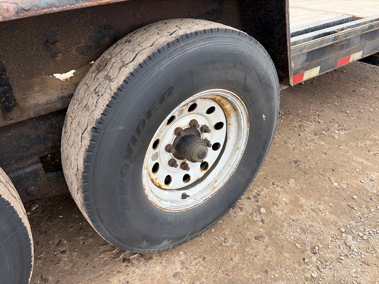 2018-dct-21-ft.-tilt-bed-trailer-image-12