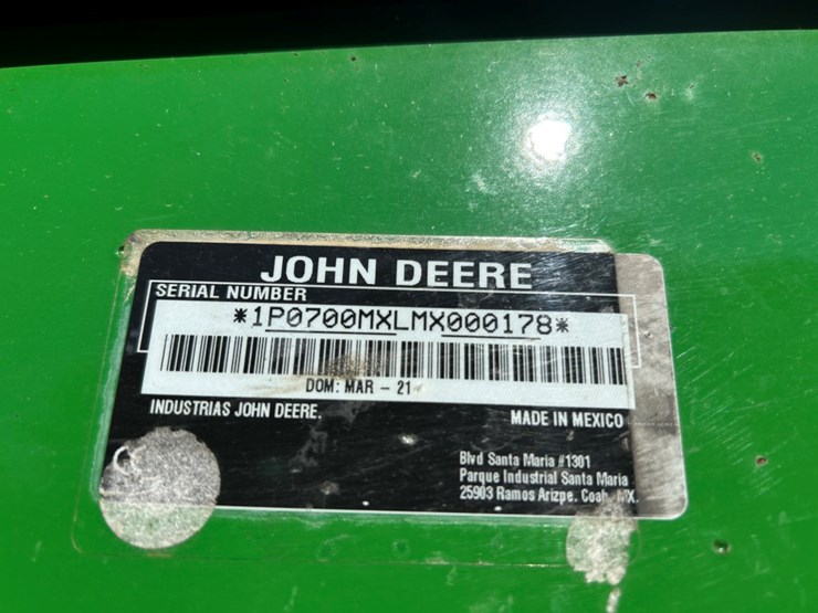 john-deere-700m-image-24