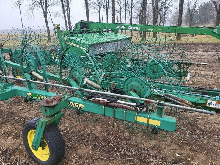 john-deere-704-image-26