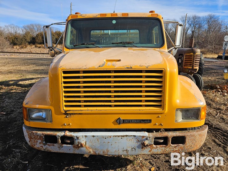 1999-international-4700-image-2