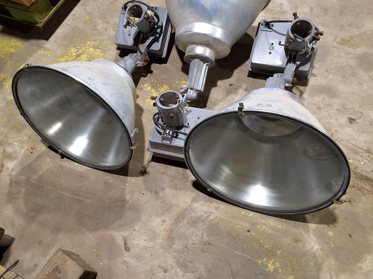 #306-•-lot-of-3-overhead-shop-lights-image-2