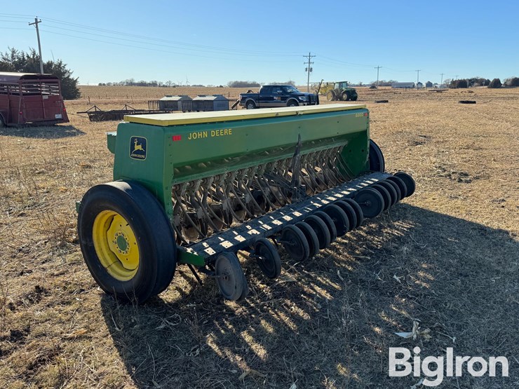 john-deere-8200-image-7