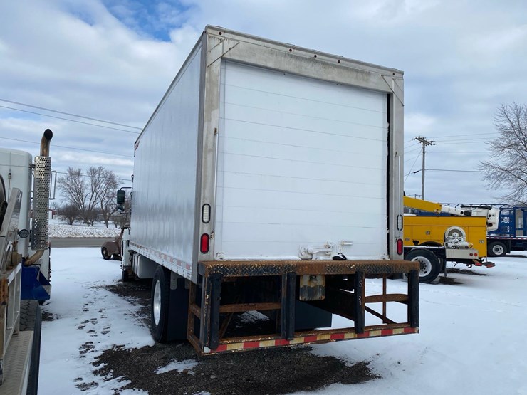 2018-hino-338-image-5