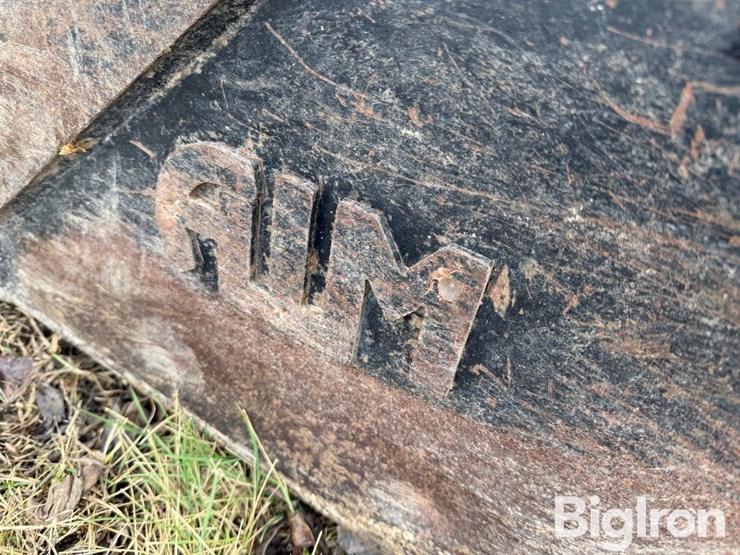 aim-83"-skid-steer-commodity-bucket-image-9