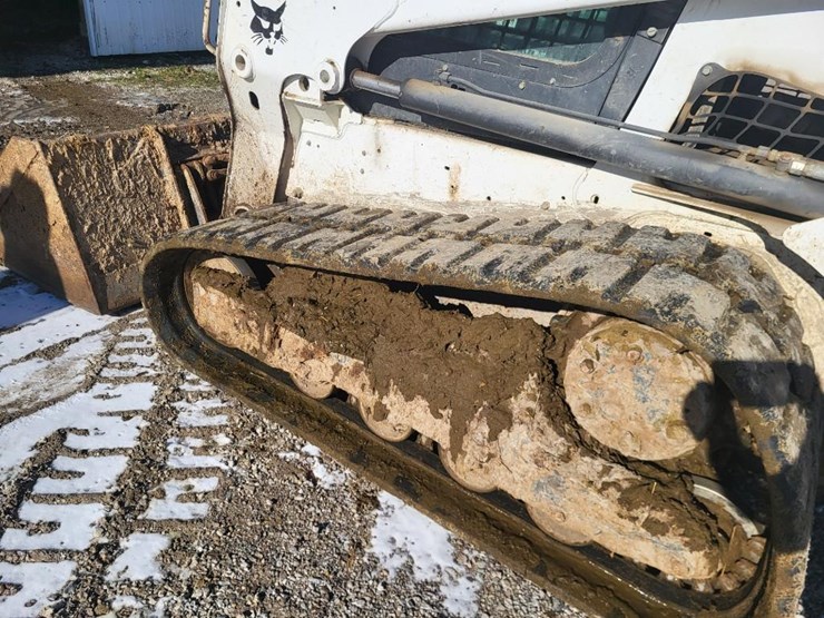 2017-bobcat-t630-image-15
