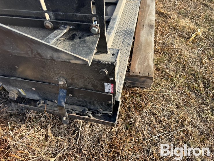 tommy-gate-tailgate-lift-image-19