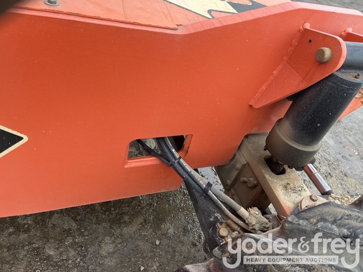 2013-jlg-800aj-image-13