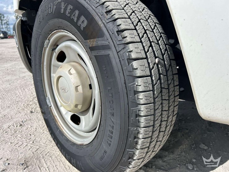 2015-ford-f350-image-24