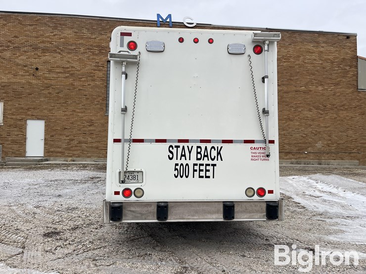 2000-international-4900-image-6