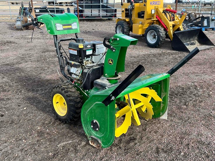 john-deere-1330se-snowblower-image-2