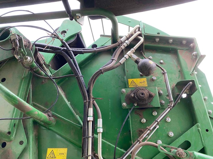 mchale-750-v6-round-baler,-image-62