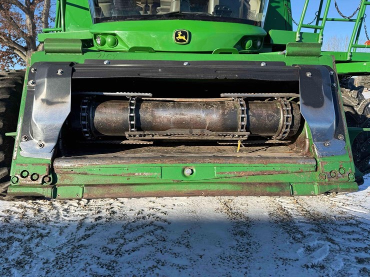 2016-john-deere-s660-image-13