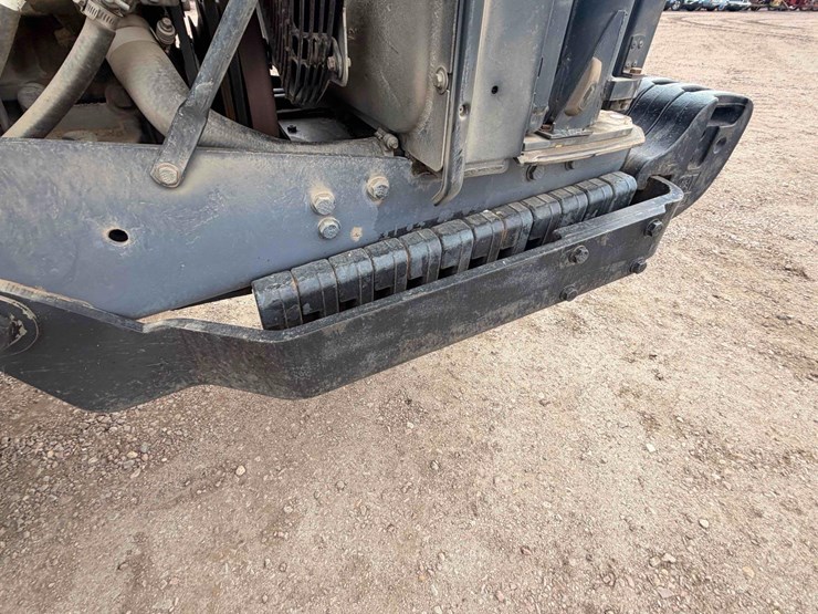 2005-challenger-55-track-tractor-image-9