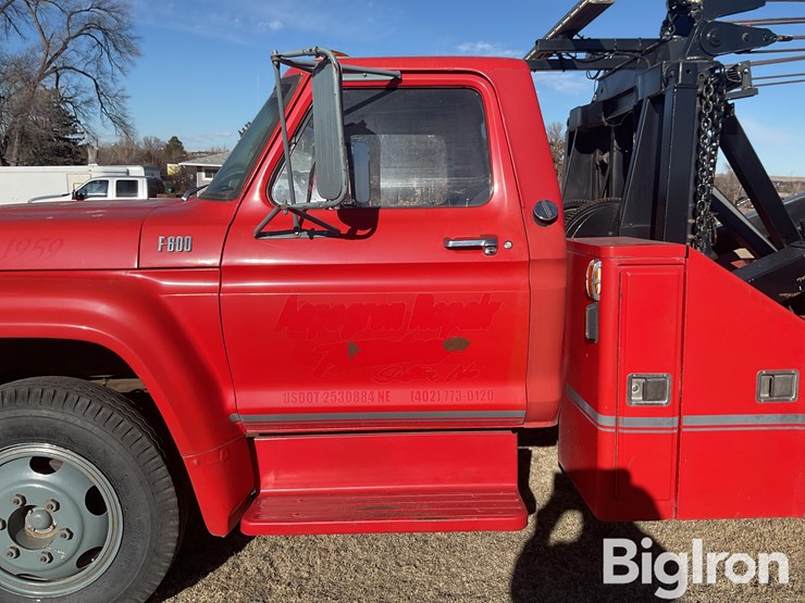 1975-ford-f600-image-13