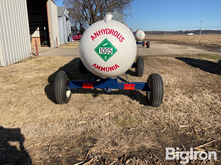 1977-chemi-trol-1000-gal-nurse-tank-on-duo-lift-running-gear-image-6