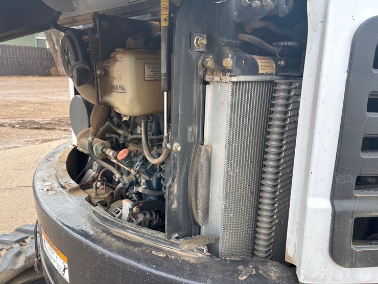 2013-bobcat-e35-image-9