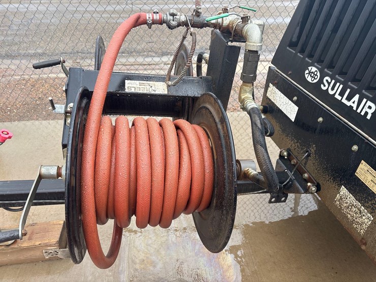 2012-sullair-185-cfm-image-13