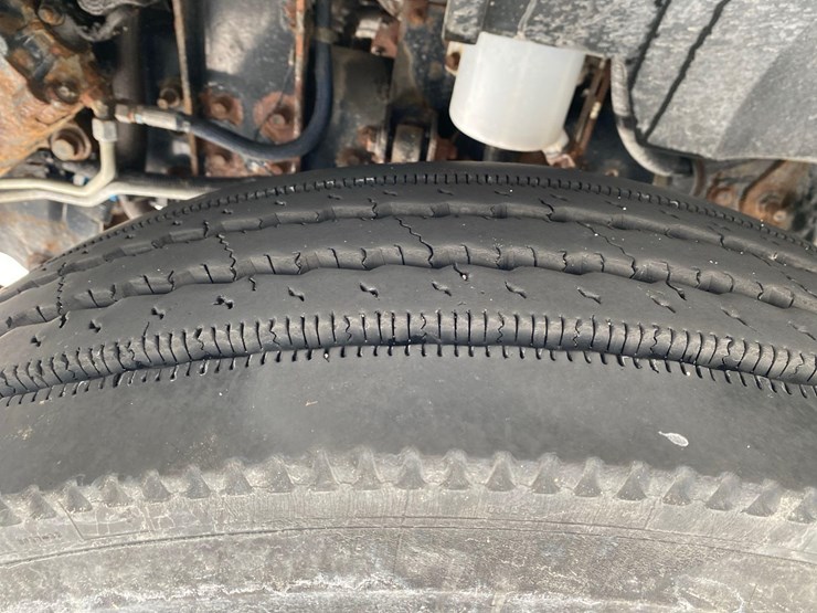 2012-ford-f650-image-43