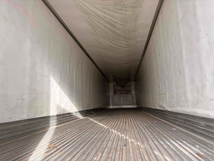 2010-utility-3000r-reefer-image-4