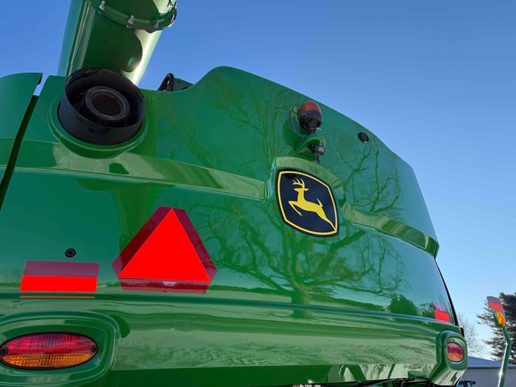 2016-john-deere-s660-image-46