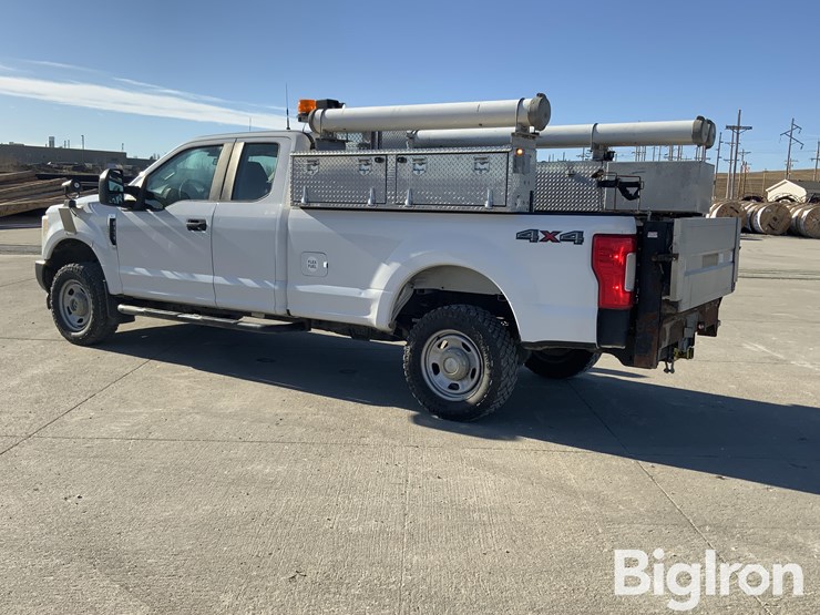 2017-ford-f350-xl-image-7