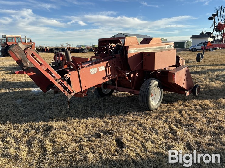 1989-hesston-4650-image-5