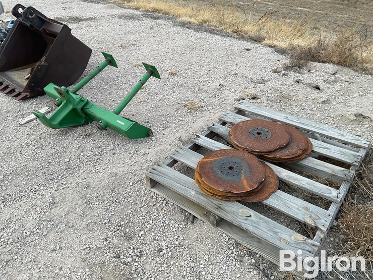 john-deere-2-image-1