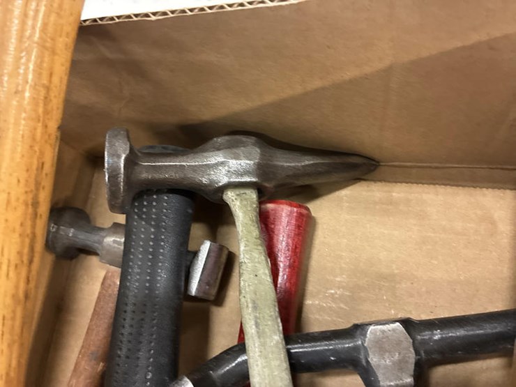 #115291-•-assortment-of-body-hammers-image-5