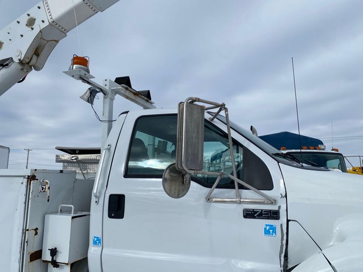 2015-ford-f750-image-7