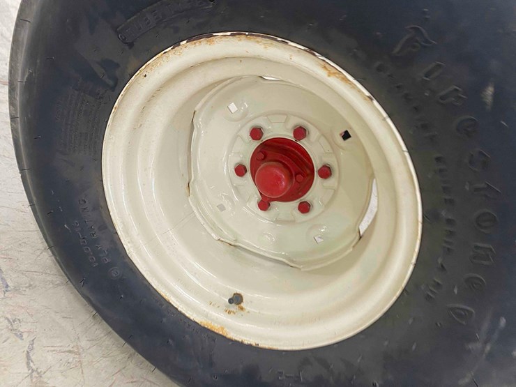 farmall-1206-open-station-restored-image-74