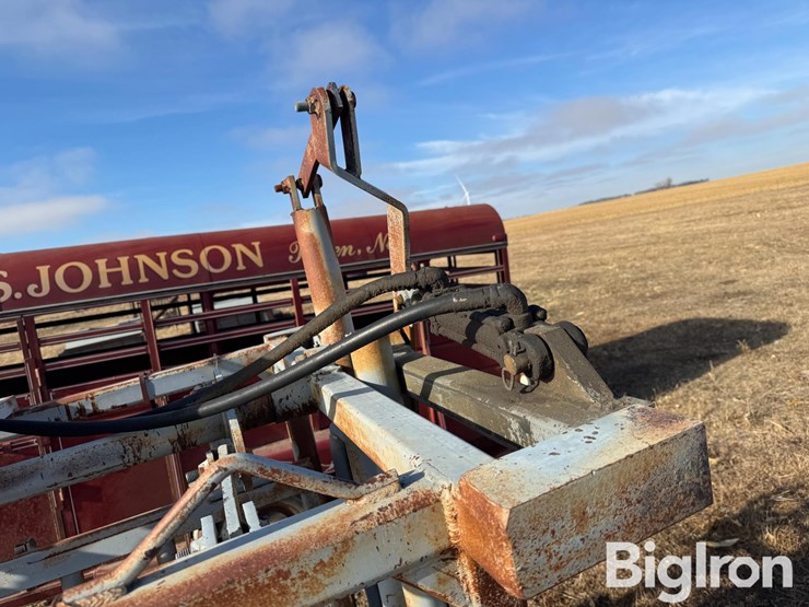 bowman-hydraulic-squeeze-chute-image-15
