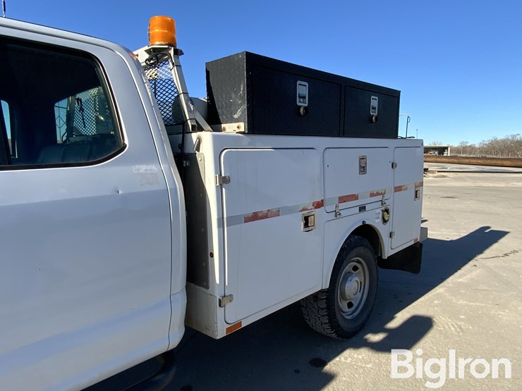 2017-ford-f350-xl-image-17