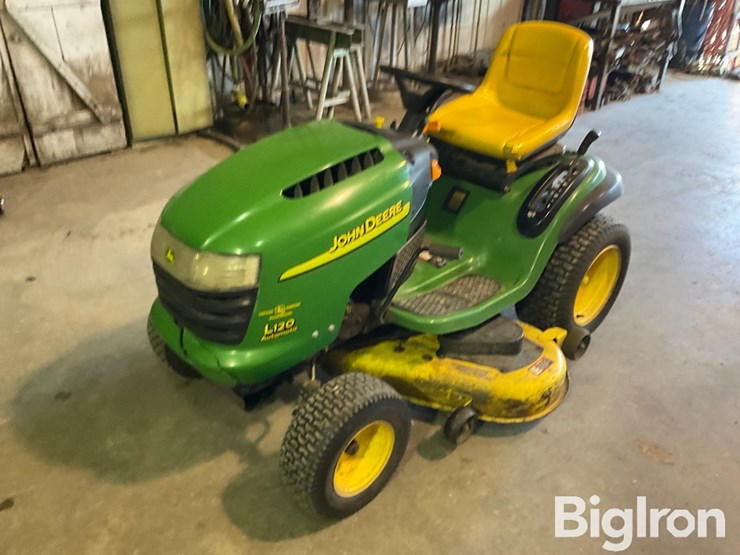 2003-john-deere-l120-image-1