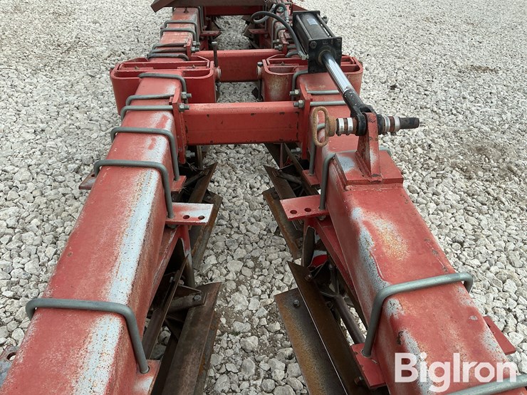 mcfarlane-12r-30-dfr-rolling-stalk-chopper-image-18