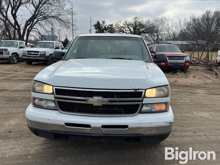 2007-chevrolet-silverado-1500-image-2