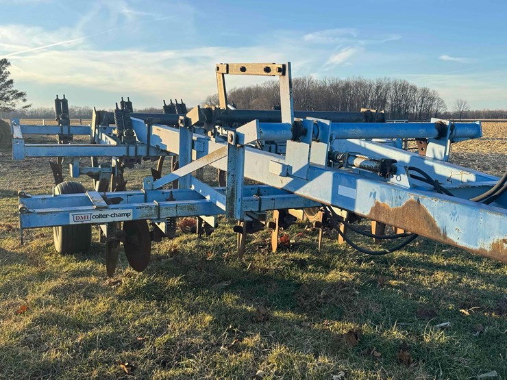 dmi-colter-champ-9-shank-chisel-plow-image-7