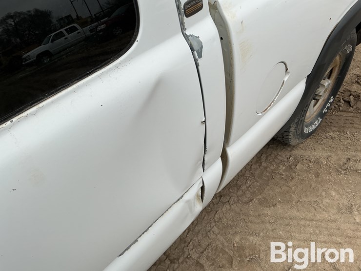 2001-chevrolet-silverado-1500-image-13