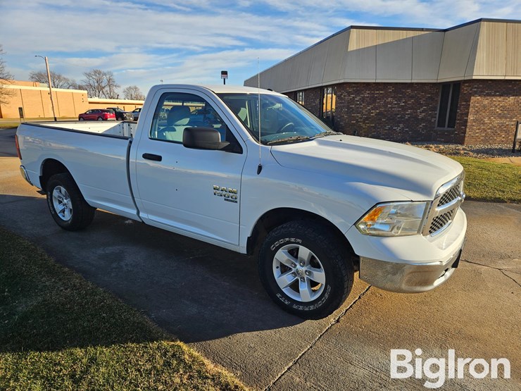 2020-dodge-1500-image-3