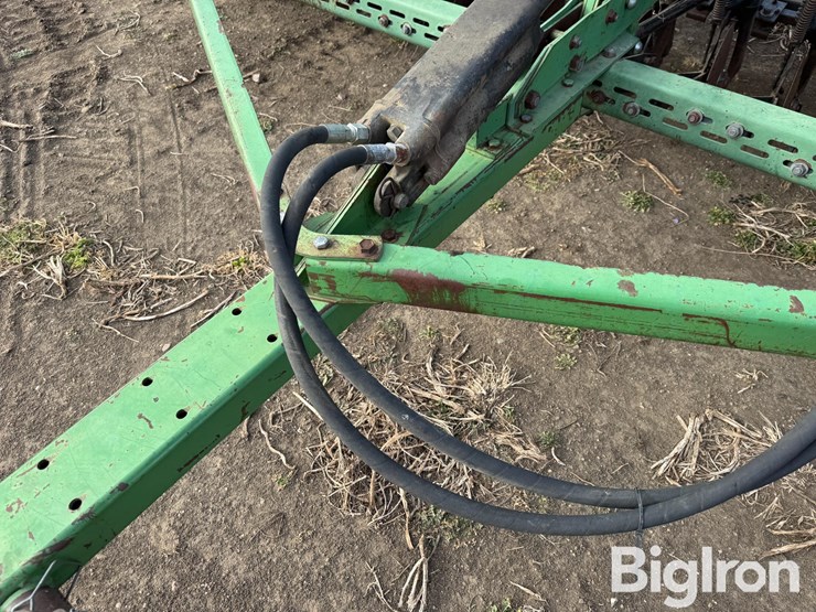 john-deere-8200-image-11