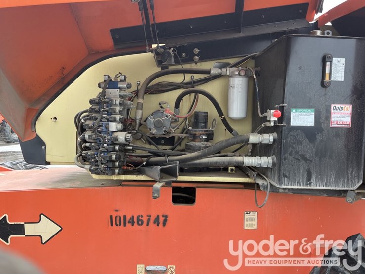 2013-jlg-800aj-image-22