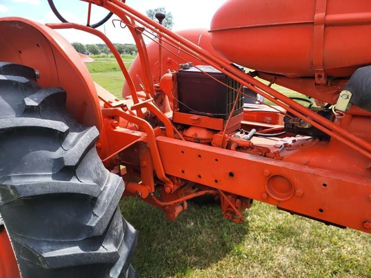 allis-chalmers-wd-tractor-image-52