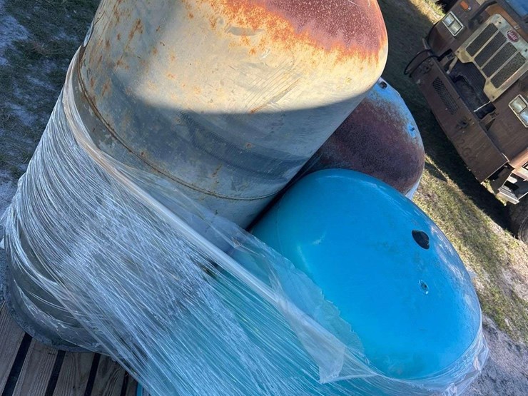 misc-vertical-steel-well-tank-image-8