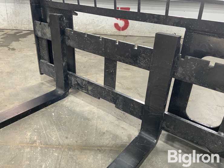 2025-giyi-60"-skid-steer-pallet-forks-&-mast-assy-image-14