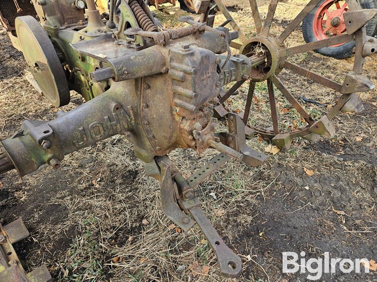 john-deere-a-image-13