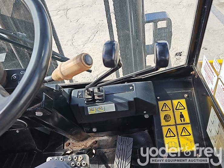 2015-jcb-926-image-35