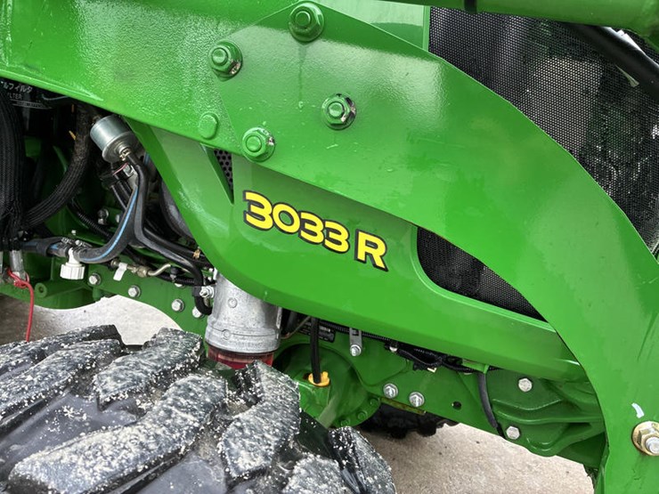john-deere-3033r-image-21