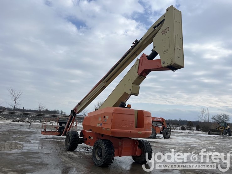 2013-jlg-800aj-image-6