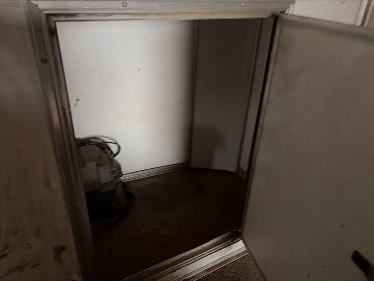 2011-teamspirit-enclosed-trailer-image-30