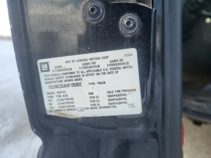 2004-chevrolet-2500hd-image-39