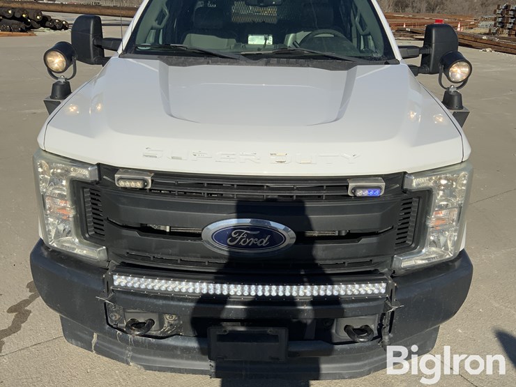 2017-ford-f350-xl-image-10